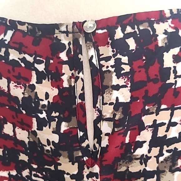 CJ Banks Sleeveless Patterned Multicolor Top, Size 1X - Picture 6 of 9